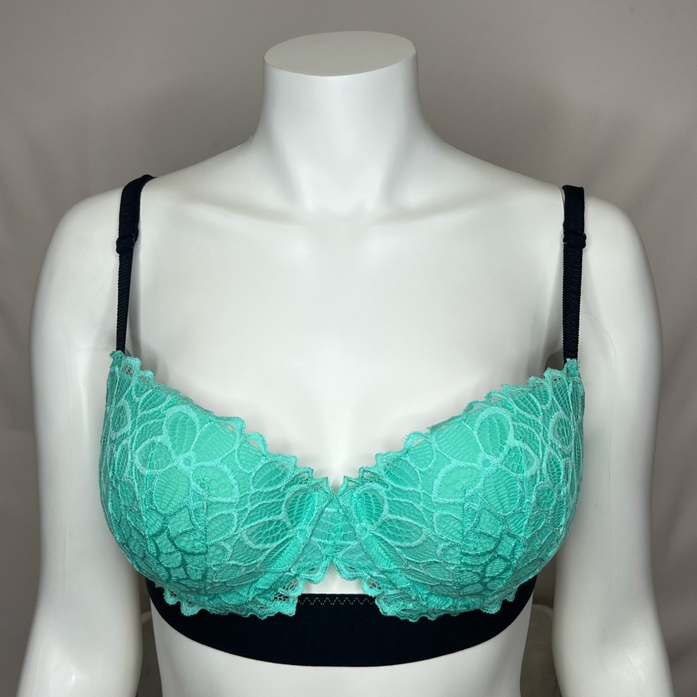 VICTORIA SECRET BRA